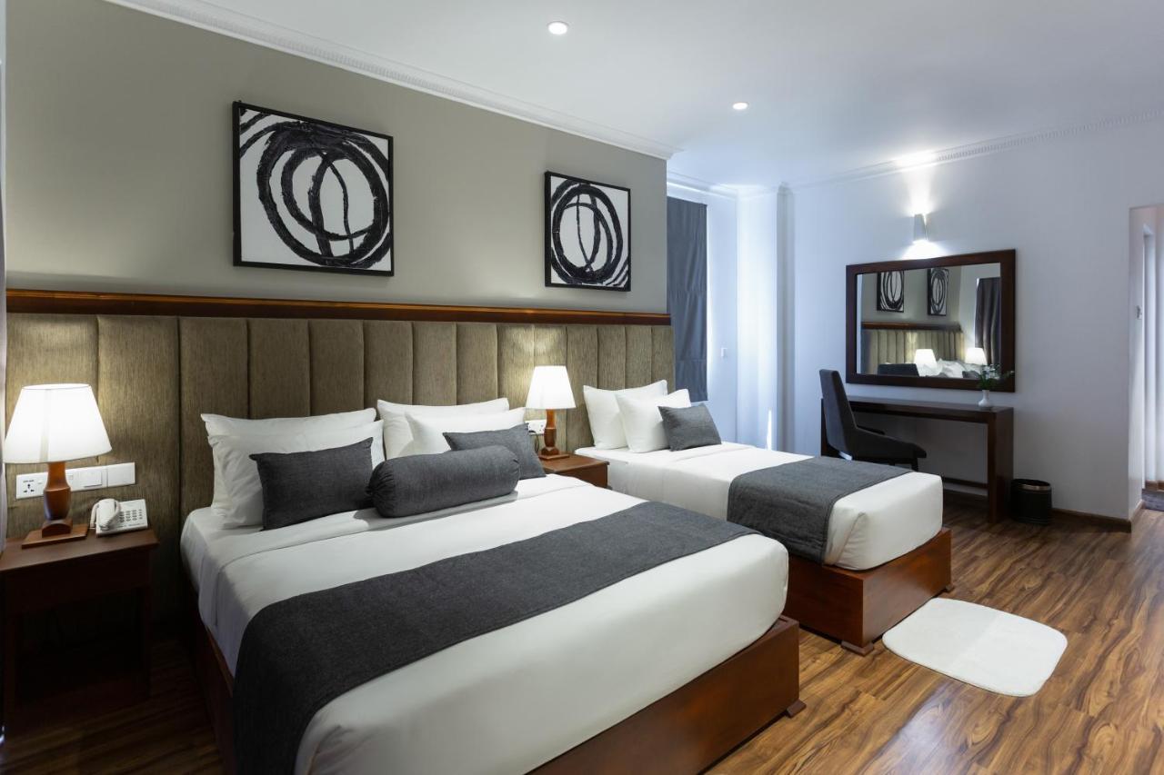Hotel Grand Turf ヌワラ・エリヤ エクステリア 写真