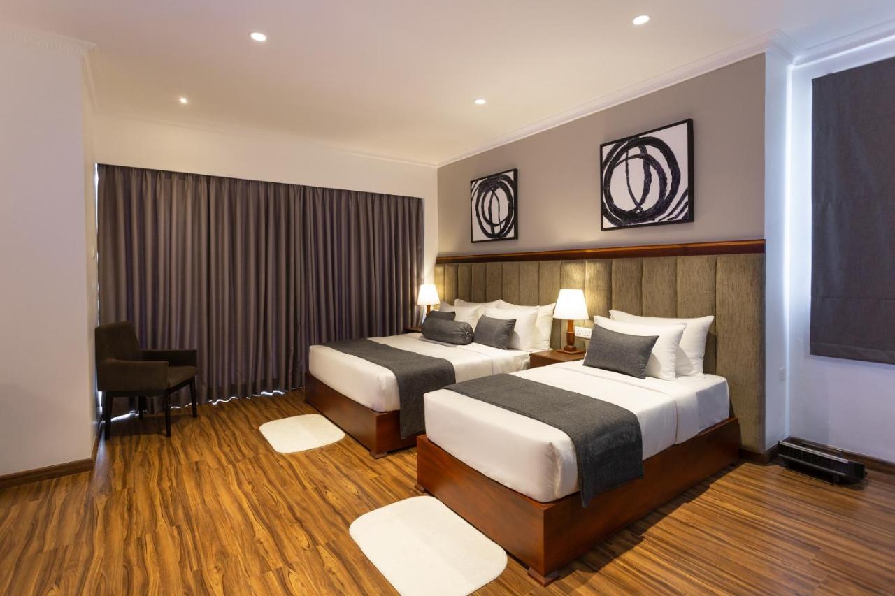 Hotel Grand Turf ヌワラ・エリヤ エクステリア 写真