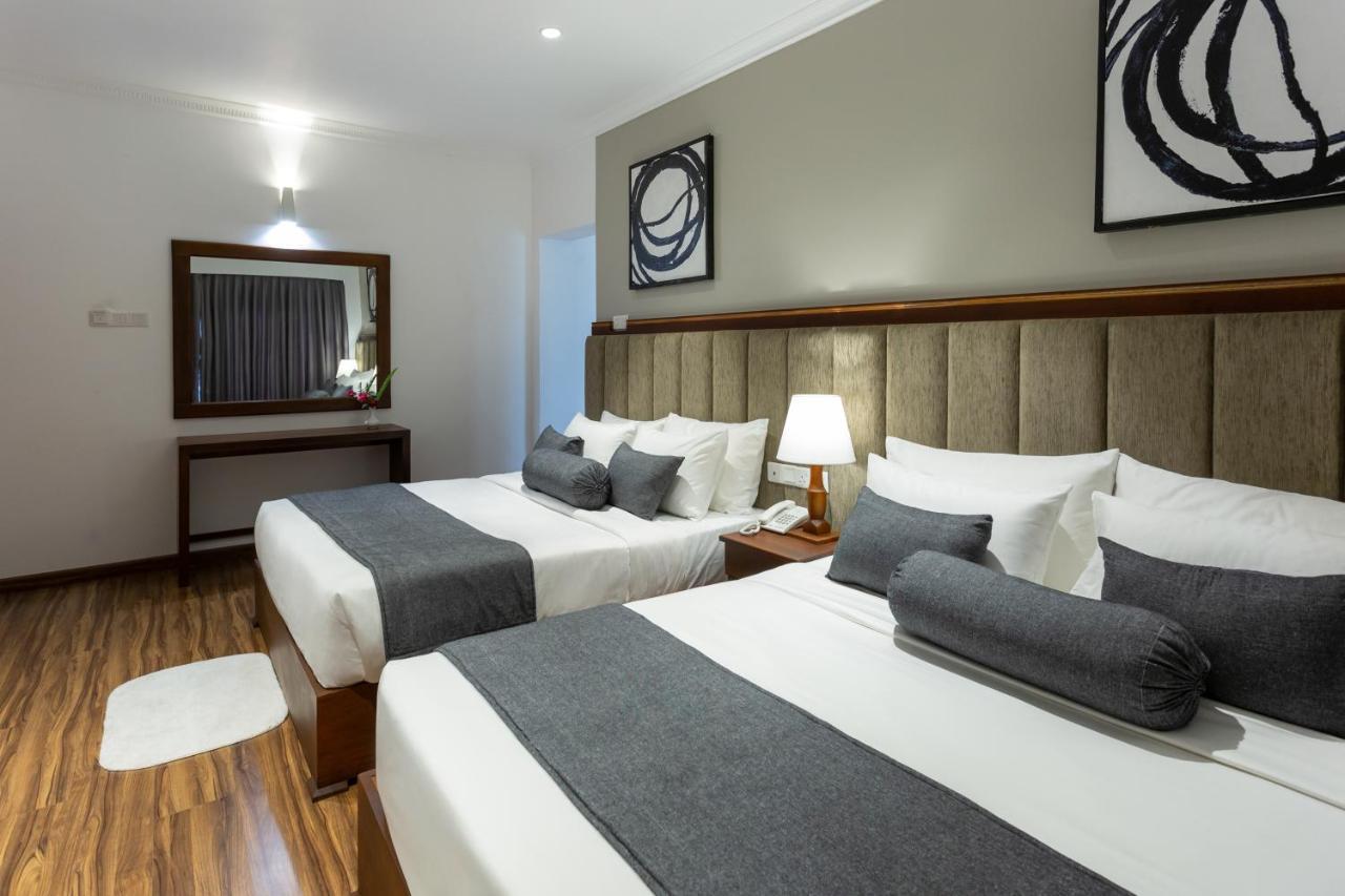 Hotel Grand Turf ヌワラ・エリヤ エクステリア 写真